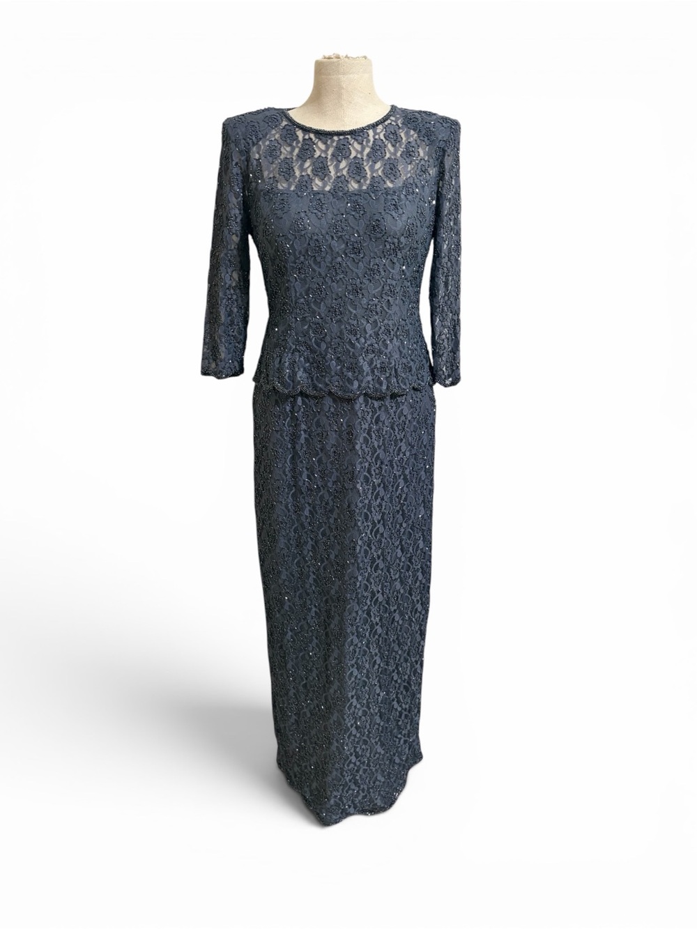 Patra Elegant Gray Lace Evening Dress w Sheer Yoke Sequin Beaded Formal Size 6P‎